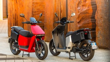 Moto - Scooter: WOW 774 e 775, arrivano gli scooter elettrici italiani