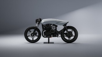 Moto - News: Biancaneve, la Honda CX500 special è una scultura di arte moderna