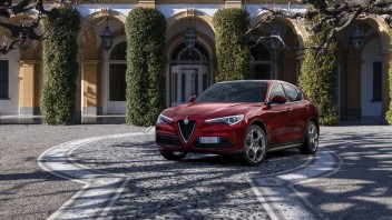 Auto - News: Alfa Romeo Stelvio “6C Villa d’Este”: il massimo dell'eleganza