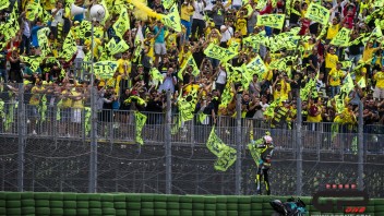 MotoGP: VIDEO A Misano in 60.000 tifano Rossi ed il ritorno alla normalità