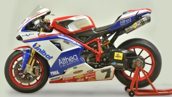 Moto - News: All'asta la Ducati 1198 RS di Carlos Checa e la 1198 F12 di Giugliano 