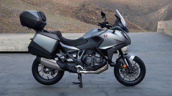 Moto - News: Honda NT1100: ecco quanto potrebbe costare