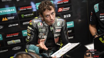 MotoGP: Rossi: "sono lento e non so perché: non farò come Schumacher, non tornerò"