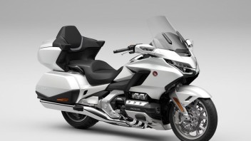 Moto - News: Honda GL1800 Gold Wing & Tour 2022: svelate le nuove colorazioni