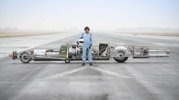 Moto - News: Guy Martin punta ai 650 km/h con il suo streamliner