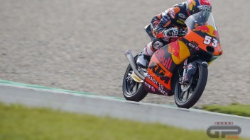 Moto3: Valencia: Oncu torna dalla squalifica e chiude 1° le FP3, 4° Migno