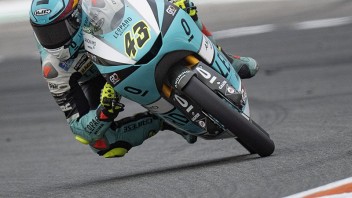 Moto3: A Valencia vince Artigas, scintille tra Acosta e Foggia all’ultimo giro