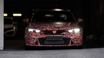 Auto - News: Honda Civic Type R: nuove immagini per l'auto che uscirà nel 2023