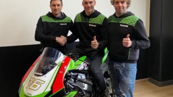 SBK: Cavalieri al via del CIV SBK 2022 con la Kawasaki di Black Flag, Smith collaudatore