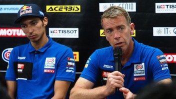 SBK: Denning, Yamaha: "Il 2022? Bautista è piccolo e la Ducati è un missile"