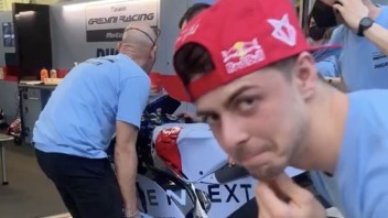 MotoGP: Il team Gresini accende le Ducati: la faccia di Diggia è da Oscar!