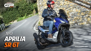 Moto - Test: Aprilia SR GT 125 e 200, compie 30 anni e cambia tutto