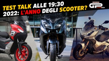 Moto - Test: LIVE Test Talk alle 19:30 - 2022: l'anno degli scooter?