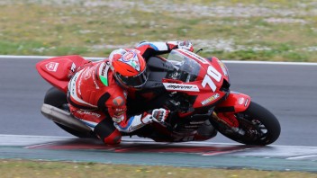 SBK: Inizio pirotecnico del CIV SBK: Pirro e Delbianco a terra, Vitali trionfa a sorpresa