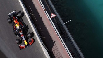 Auto - News: Formula 1, GP Azerbaigian, Baku: gli orari in tv su Sky, TV8 e NOW