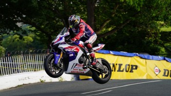 SBK: John McGuinness oggi tenterà l'impossibile al Tourist Trophy