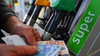 Auto - News: Carburanti: confermata la proroga dello sconto fino al 21 agosto