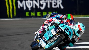 Moto3: Suzuki vola nella FP3 di Silverstone, Garcia no e va in Q1