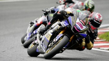 SBK: Disastro McAMS Yamaha ad Oulton Park, Ray in fuga nel BSB