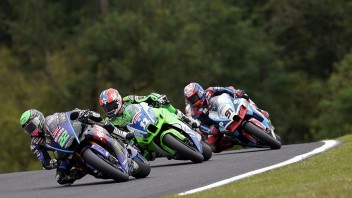 SBK: Il British Superbike va avanti: a Snetterton nel nome della Regina Elisabetta