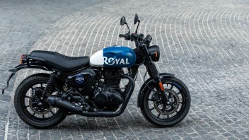 Moto - News: Royal Enfield Hunter 350: finalmente arriva in concessionaria