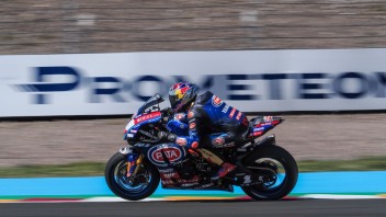 SBK: Toprak batte Bautista nella Superpole Race dopo un duello incandescente