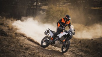 Moto - News: KTM 790 Adventure 2023: la gamma on-off austriaca è sempre più completa