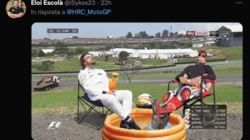 MotoGP: Marc Marquez diventa un meme: al Louvre o con Alonso a prendere il sole