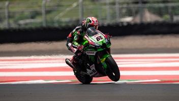 SBK: Rea: “The falls could’ve been avoided by preparing the track better”