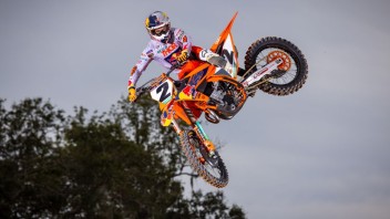 Moto - News: KTM  450 SX-F Factory Edition 2023: il cross al top