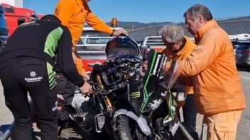 SBK: Alex Lowes distrugge la Kawasaki ai test di Portimao