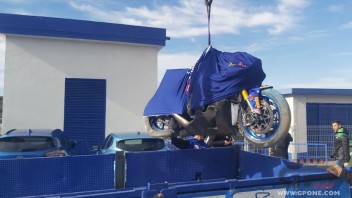 SBK: Toprak cade e distrugge la Yamaha nei test di Jerez