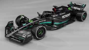 Auto - News: Ecco la Mercedes W14: Hamilton e Russell mettono nel mirino Red Bull e Ferrari