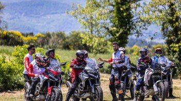 Moto - News: Ducati Riding Academy 2023: aperte le prenotazioni per il DRE Adventure