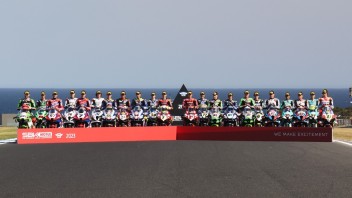 SBK: Sfida nella notte: tutti a caccia di Bautista e della Ducati a Phillip Island