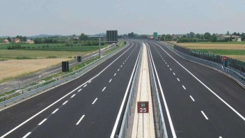 Auto - News: Autostrade: si torna parlare del limite a 150 orari