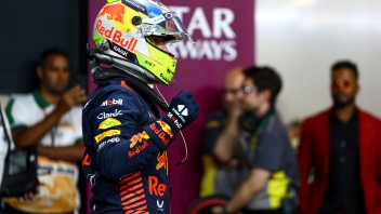 Auto - News: Perez si impone a Jeddah, Verstappen 2°: podio n°100 per Alonso, Ferrari lontana