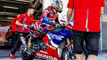 SBK: Honda sorprende nei test di Aragon: nuovo scarico e telaio aggiornato