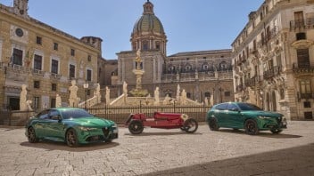 Auto - News: Alfa Romeo Giulia e Stelvio “Quadrifoglio 100° Anniversario”