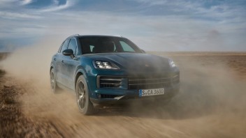 Auto - News: Porsche Cayenne MY23: maggior lusso e migliori prestazioni