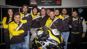 SBK: Svelate le BMW di B-Max Racing per Mondiale Superbike e National Trophy