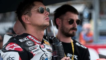 SBK: Van der Mark operato al femore dopo il violento highside di Assen