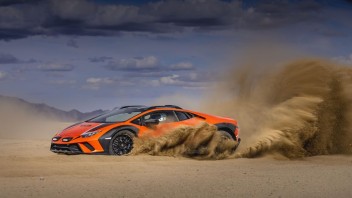 Auto - News: Lamborghini Huracán Sterrato: California Drifting