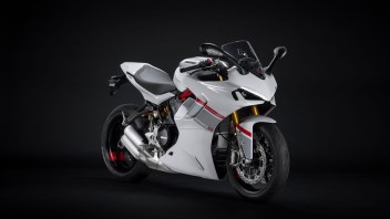 Moto - News: Ducati SuperSport 950 S 2024: arriva la nuova livrea Stripe Livery