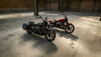 Moto - News: BMW R 18 Roctane: benvenuta bagger!