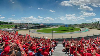 MotoGP: Un tifo da Campioni del Mondo con la Tribuna Ducati al Mugello