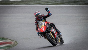 SBK: Assolo di Michele Pirro nel CIV Superbike sotto il diluvio al Mugello