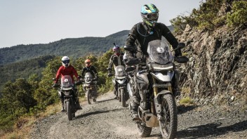 Moto - News: Triumph Adventure Experience 2023: via al terzo appuntamento in Toscana