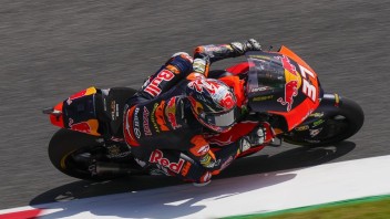 Moto2: FP1, Sachsenring: Pedro Acosta svetta nel festival delle cadute