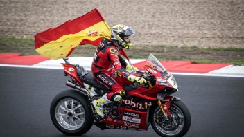 SBK: Most: 18a magia di Bautista in Gara 2, 2° Petrucci, a terra Razgatlioglu